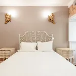 GuestReady - Exquisite Bica Poetas